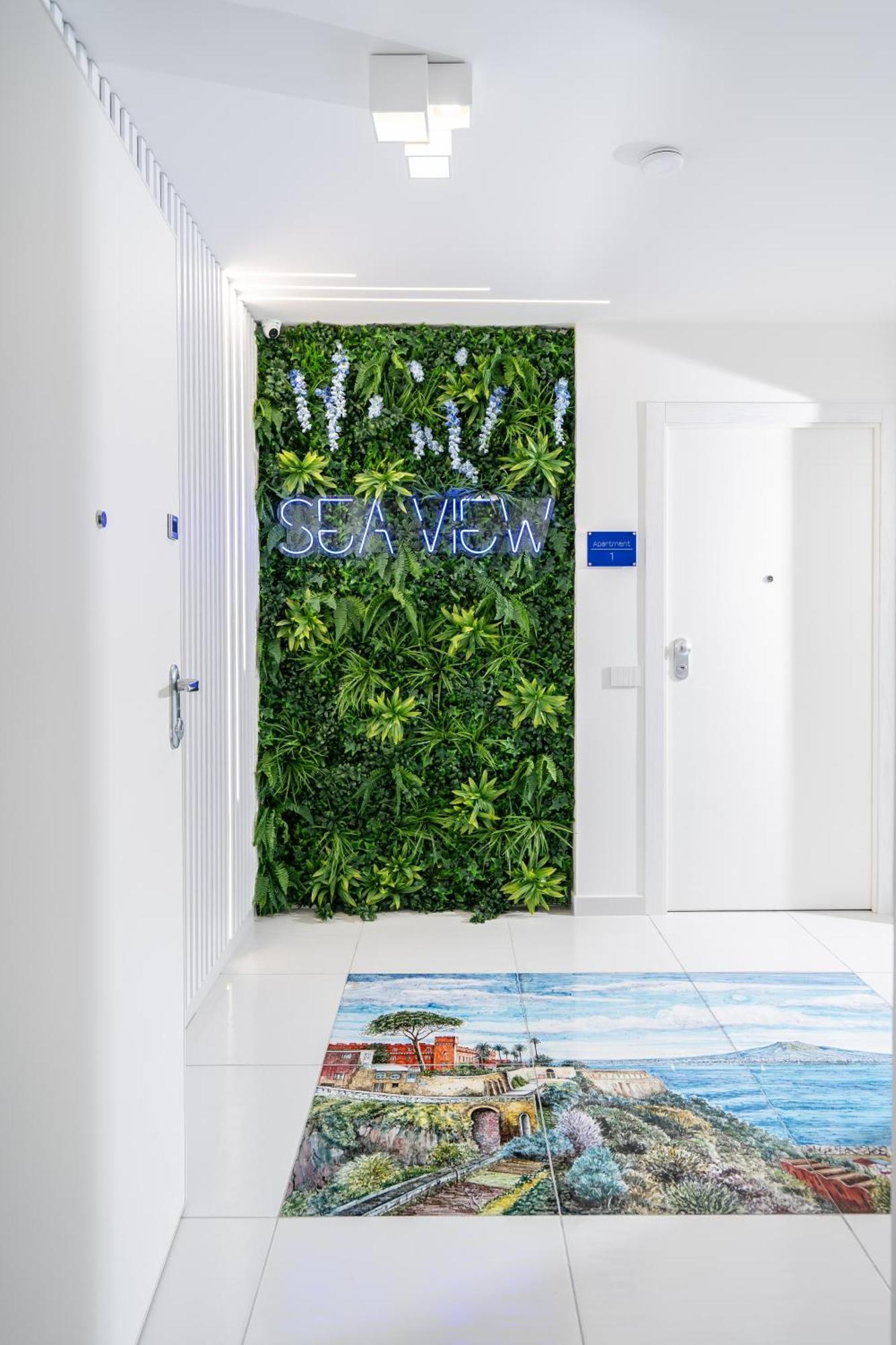 Sea View Deluxe Apartments ヴィーコ・エクエンセ エクステリア 写真