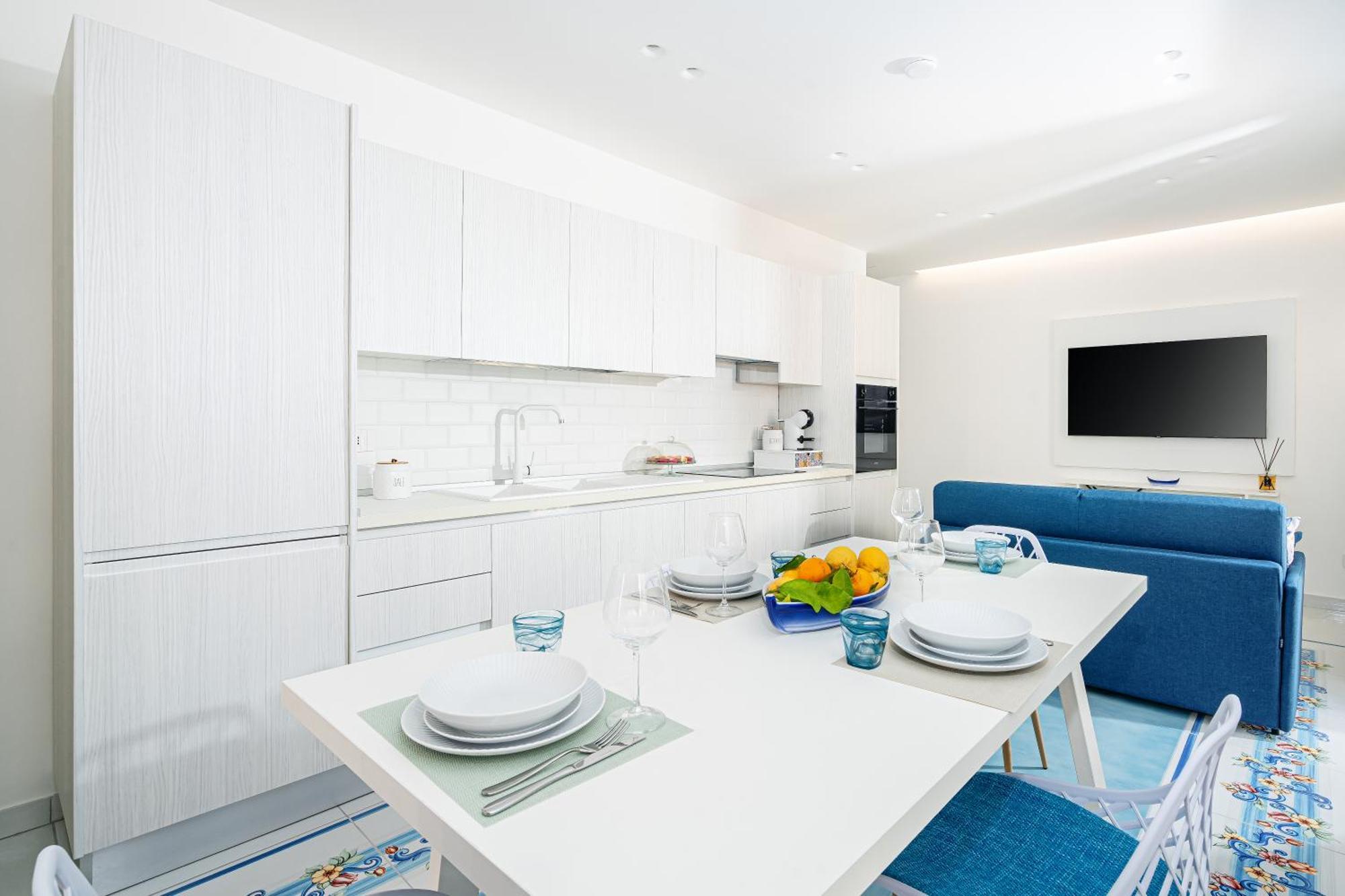 Sea View Deluxe Apartments ヴィーコ・エクエンセ エクステリア 写真