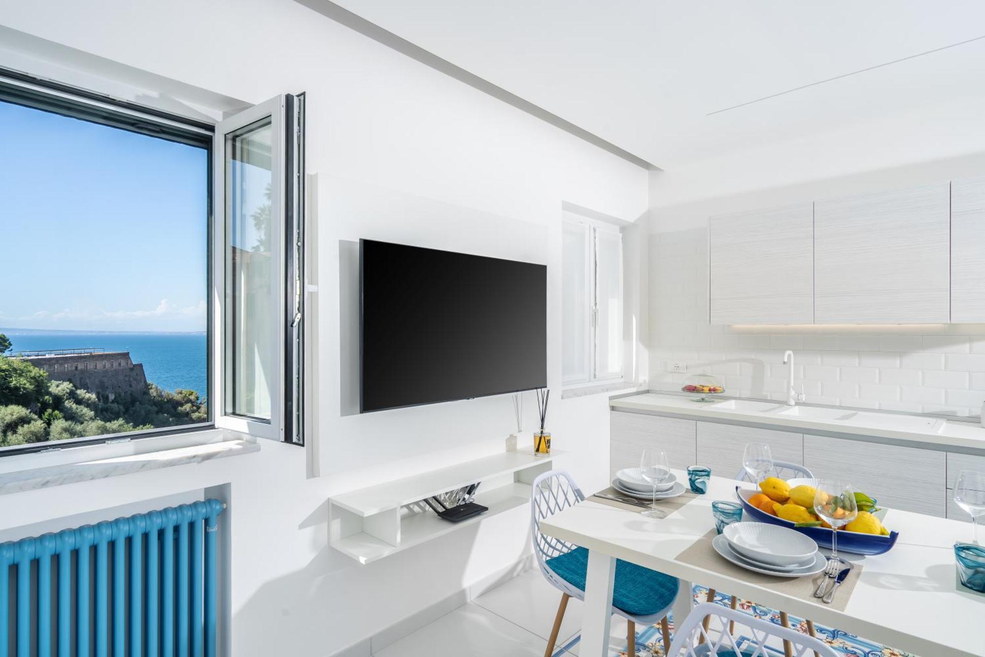 Sea View Deluxe Apartments ヴィーコ・エクエンセ エクステリア 写真